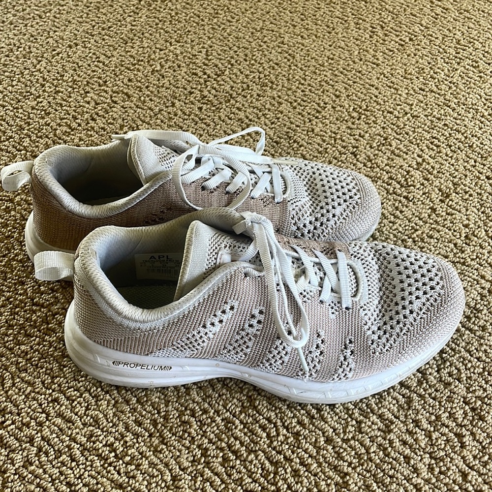 APL TechLoom Propelium Gold sneakers